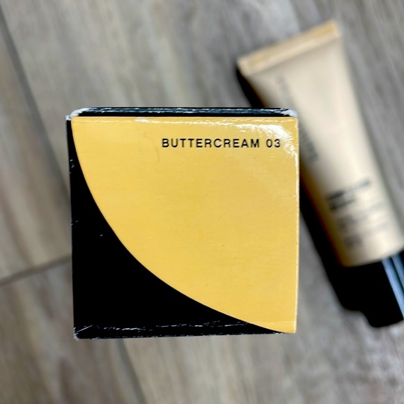 bareMinerals Complexion Rescue - Picture 2 of 2